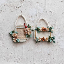 Load image into Gallery viewer, Handmade Photo Frame Ornament (2 Styles)
