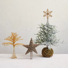 Load image into Gallery viewer, Plastic &amp; Metal Star Tree Topper with Gold Finish
