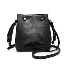 Load image into Gallery viewer, Rain Lizard Crossbody

